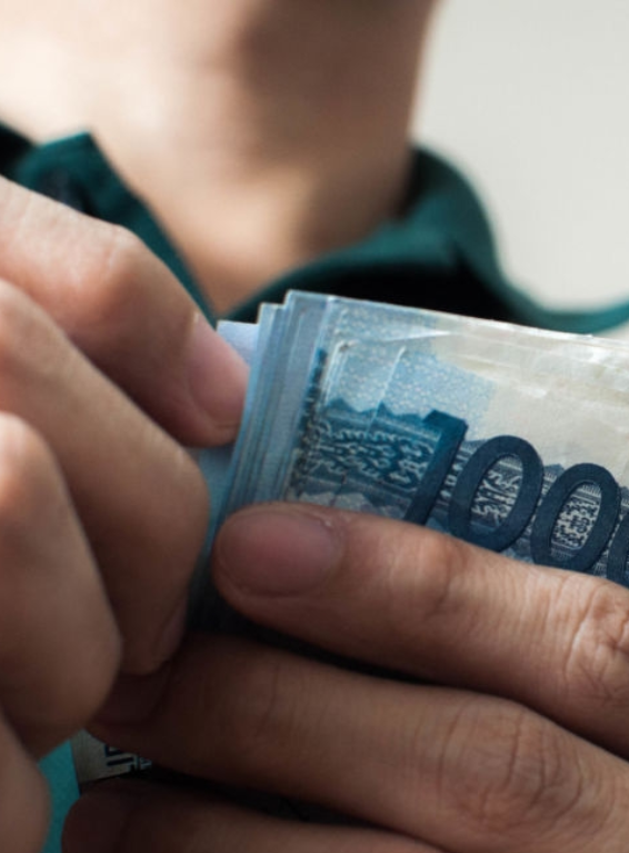 get 10,000 PHP